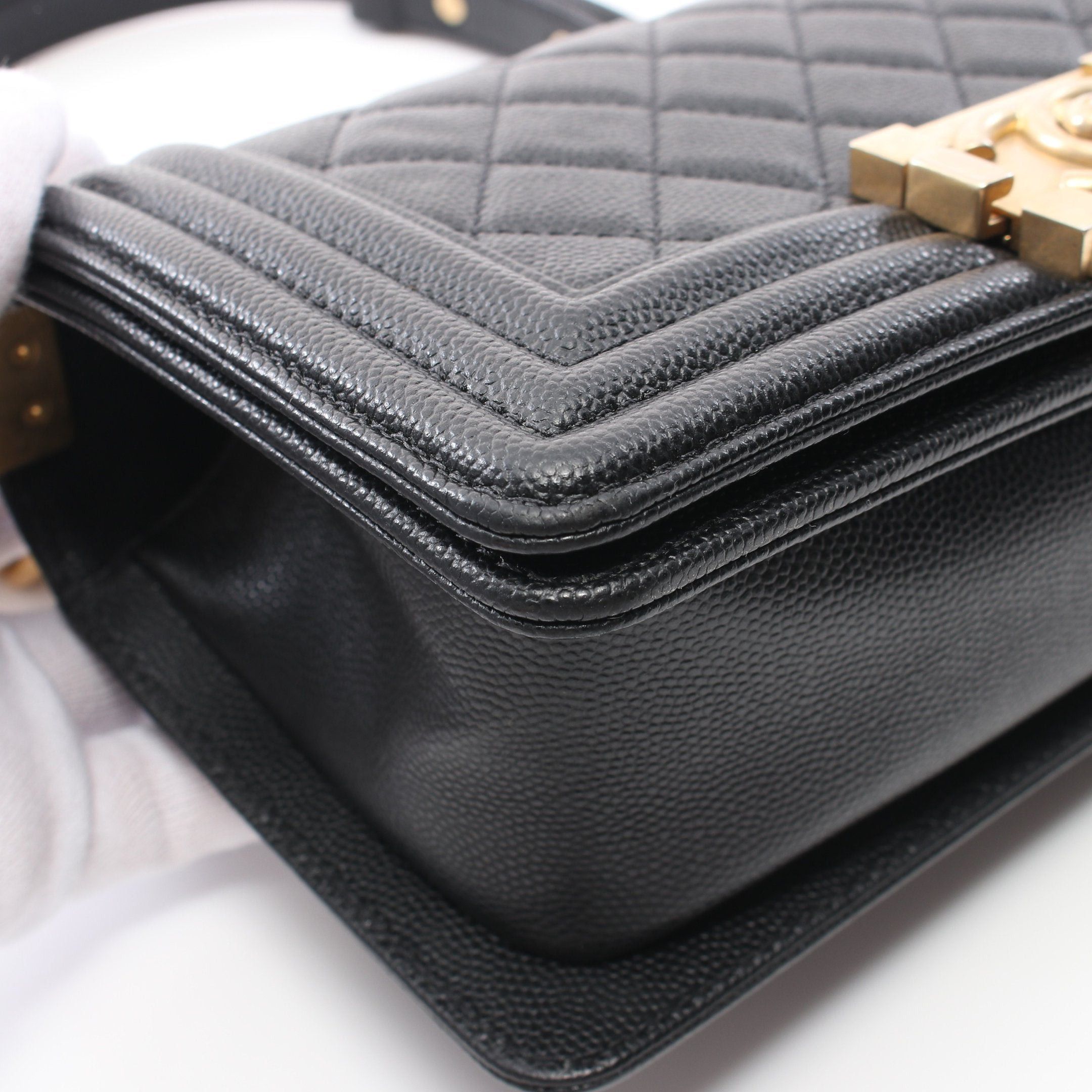 Chanel Chanel Boy Chanel Small Chain Shoulder Bag Caviar Skin Black Gold Hardware Size ONE SIZE - 7 Thumbnail