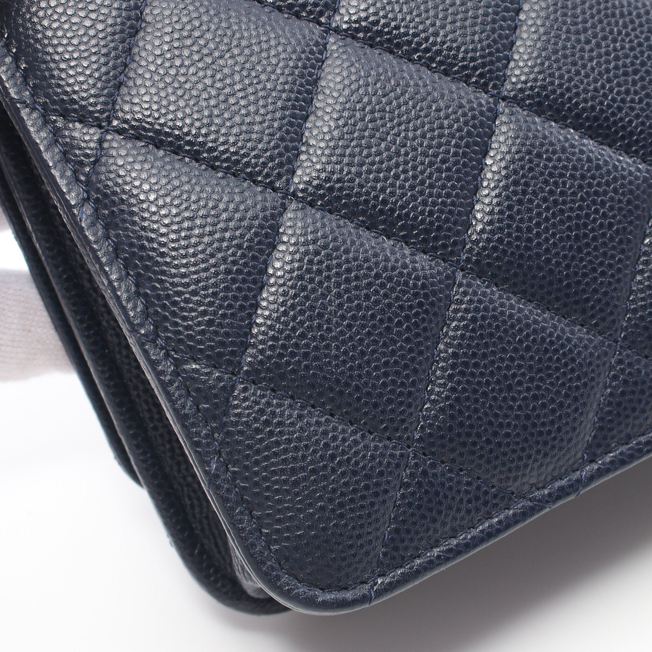 Chanel Chanel Chain Shoulder Bag Caviar Skin Navy Gold Hardware Size ONE SIZE - 10 Thumbnail