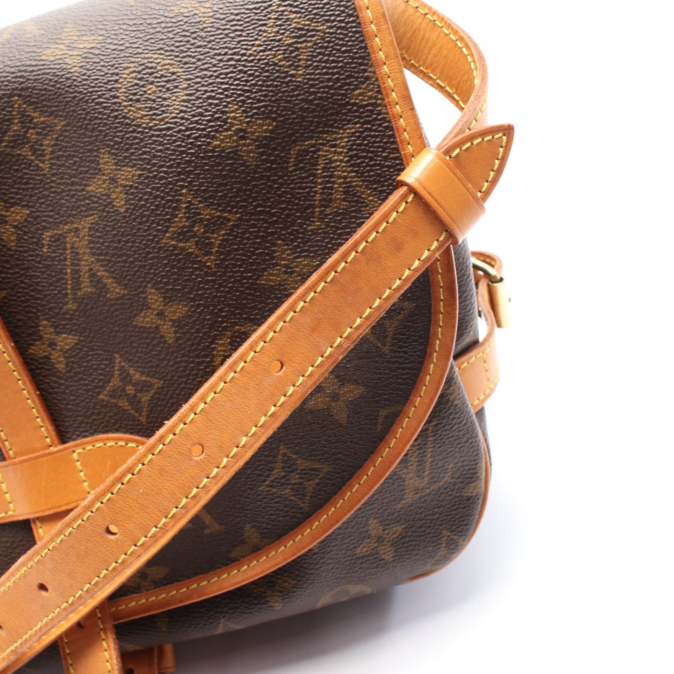 Louis Vuitton Louis Vuitton Saumur 30 Monogram Shoulder Bag Leather Brown Size ONE SIZE - 9 Thumbnail