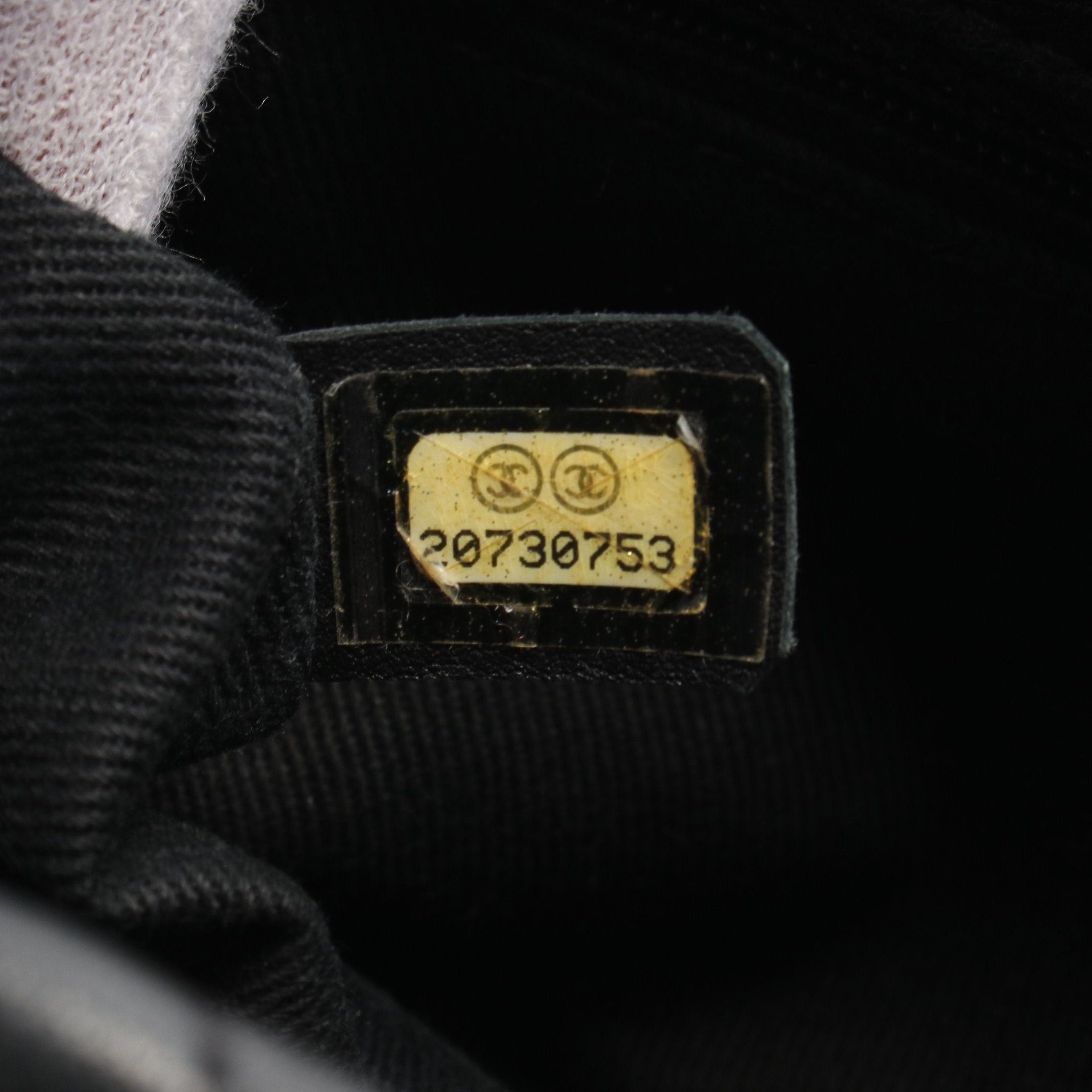 Chanel Chanel Chevron V-Stitch Double Flap Chain Shoulder Bag Leather Black Gold Hardware Size ONE SIZE - 5 Thumbnail