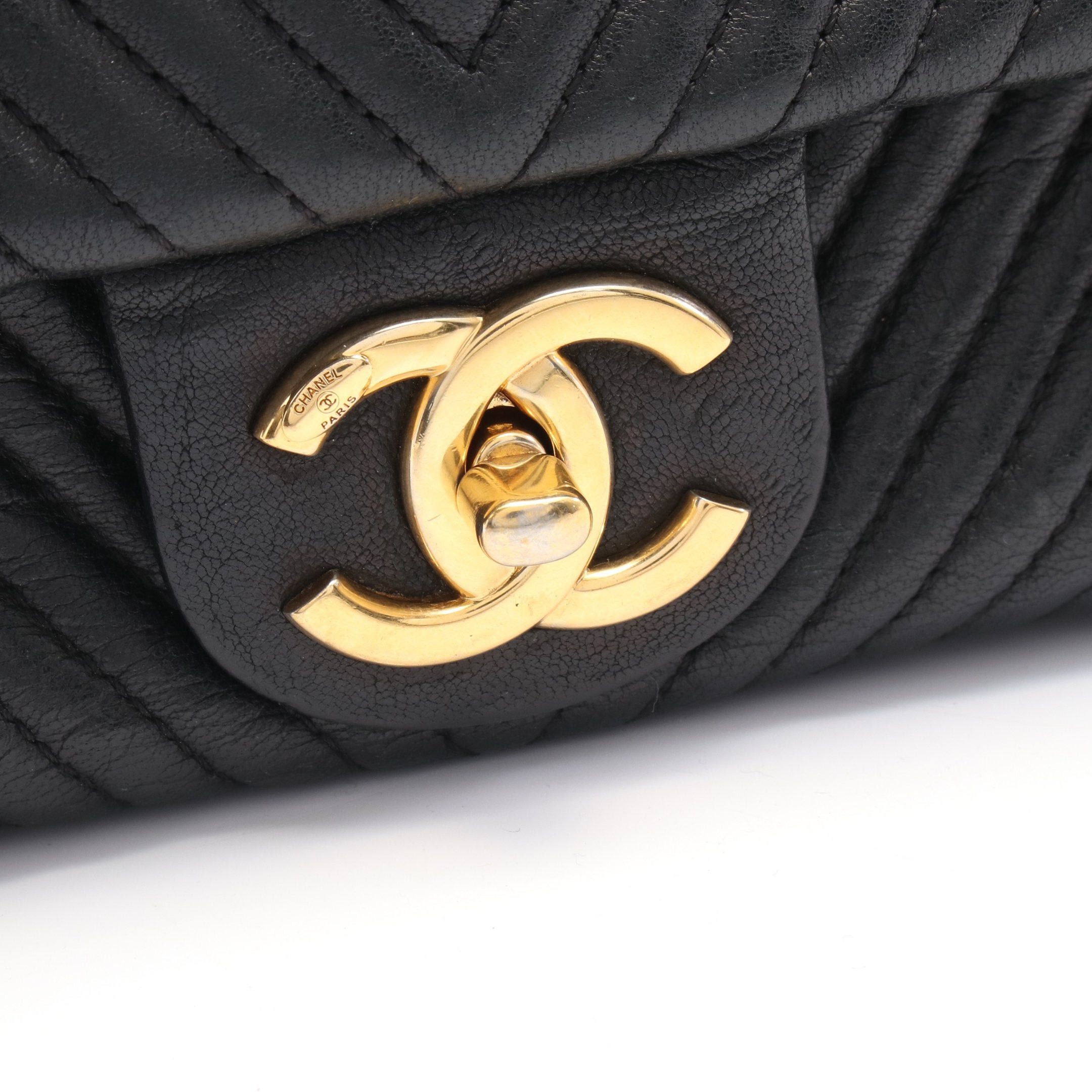 Chanel Chanel Chevron V-Stitch Double Flap Chain Shoulder Bag Leather Black Gold Hardware Size ONE SIZE - 6 Thumbnail