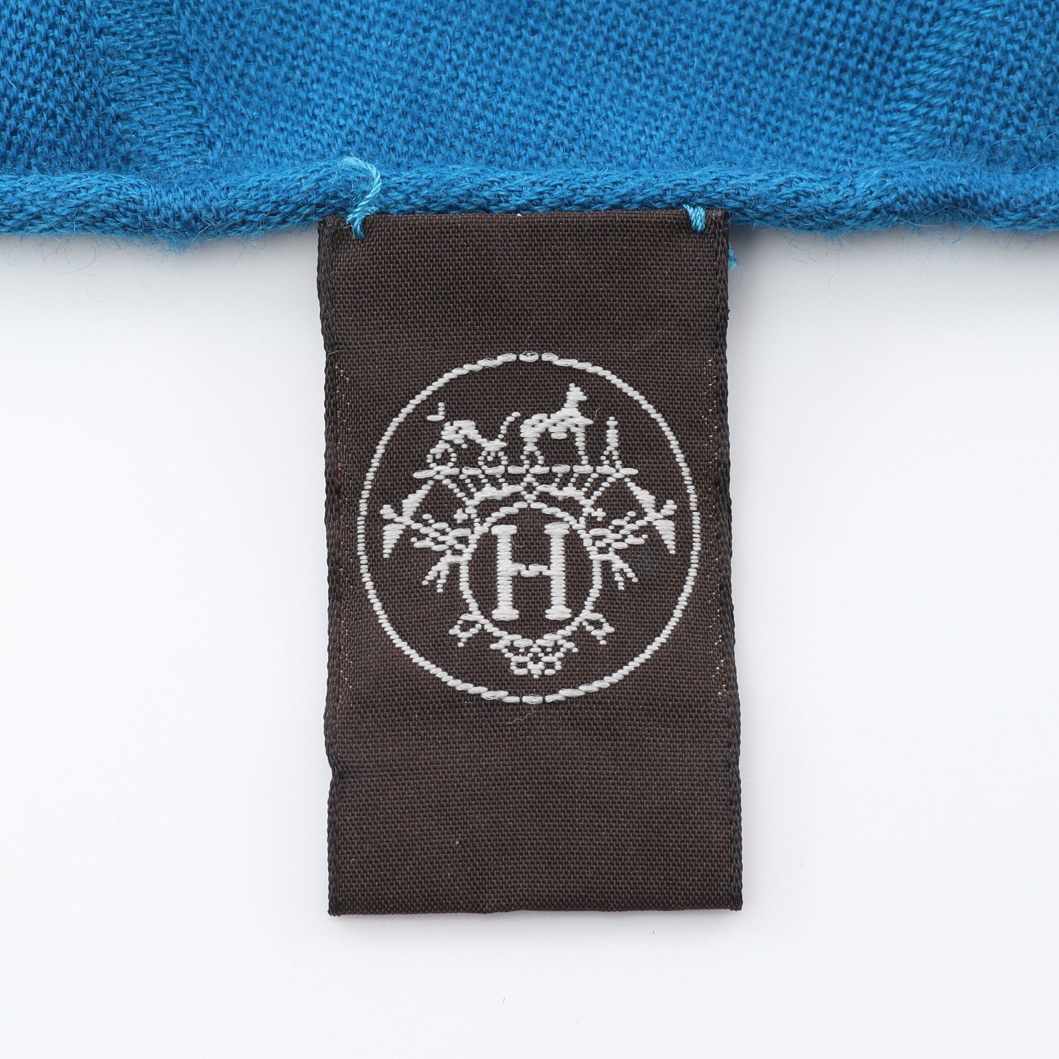 Hermes Hermes New Libris Stall Shawl Cashmere Silk Blue Size ONE SIZE - 2 Thumbnail