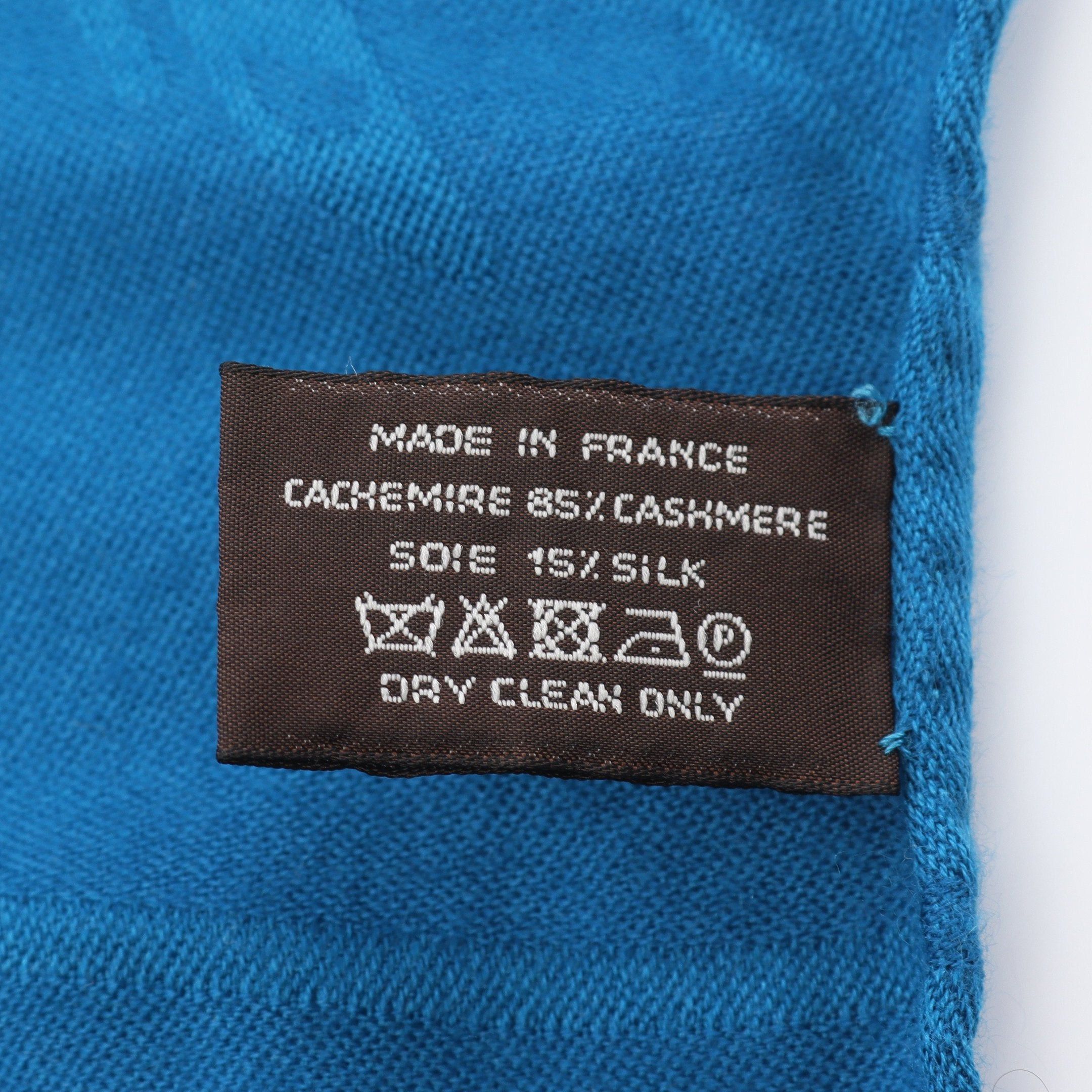 Hermes Hermes New Libris Stall Shawl Cashmere Silk Blue Size ONE SIZE - 3 Thumbnail
