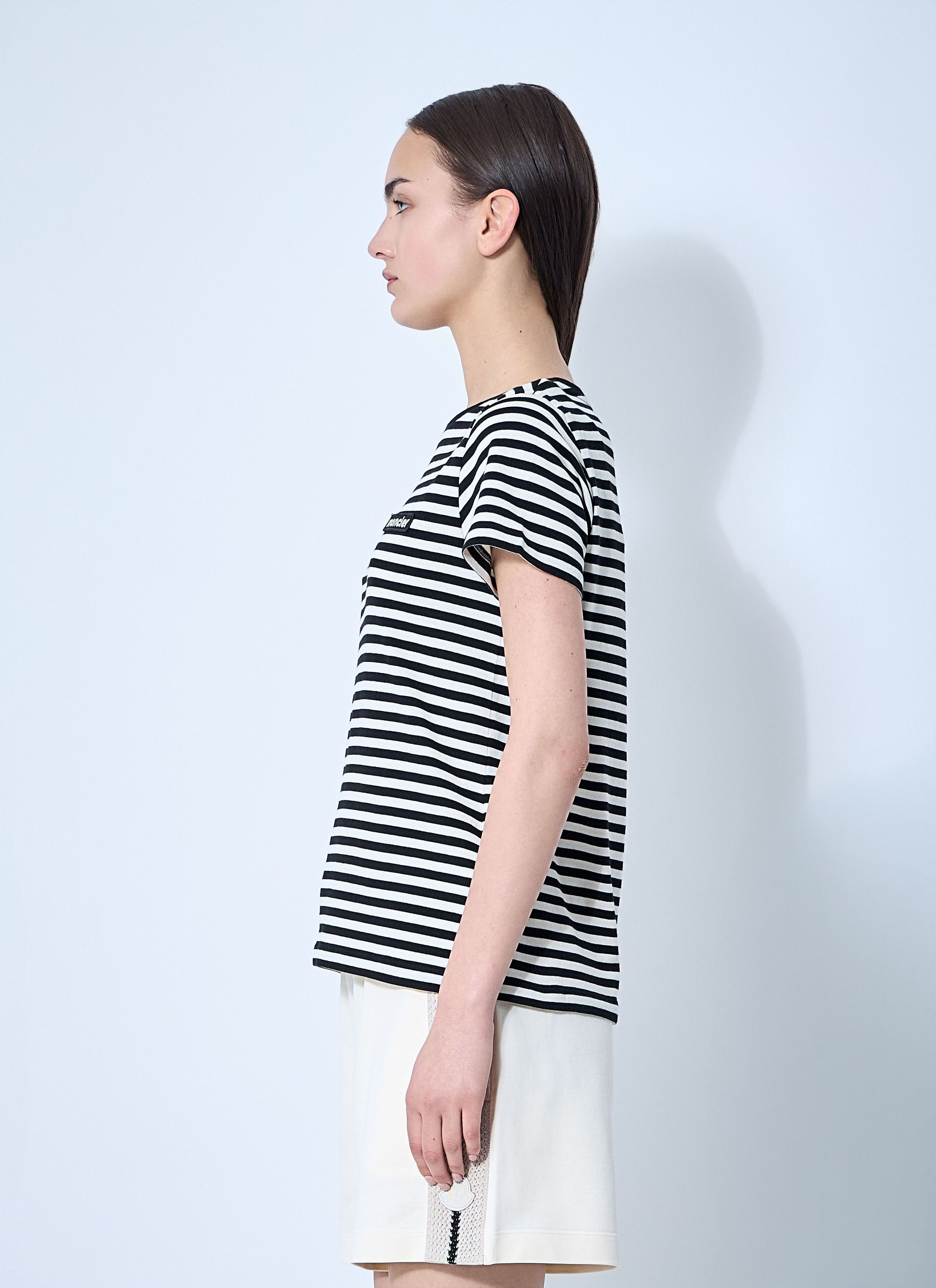 Moncler Striped Logo Motif T-Shirt Size XS / US 0-2 / IT 36-38 - 3 Thumbnail