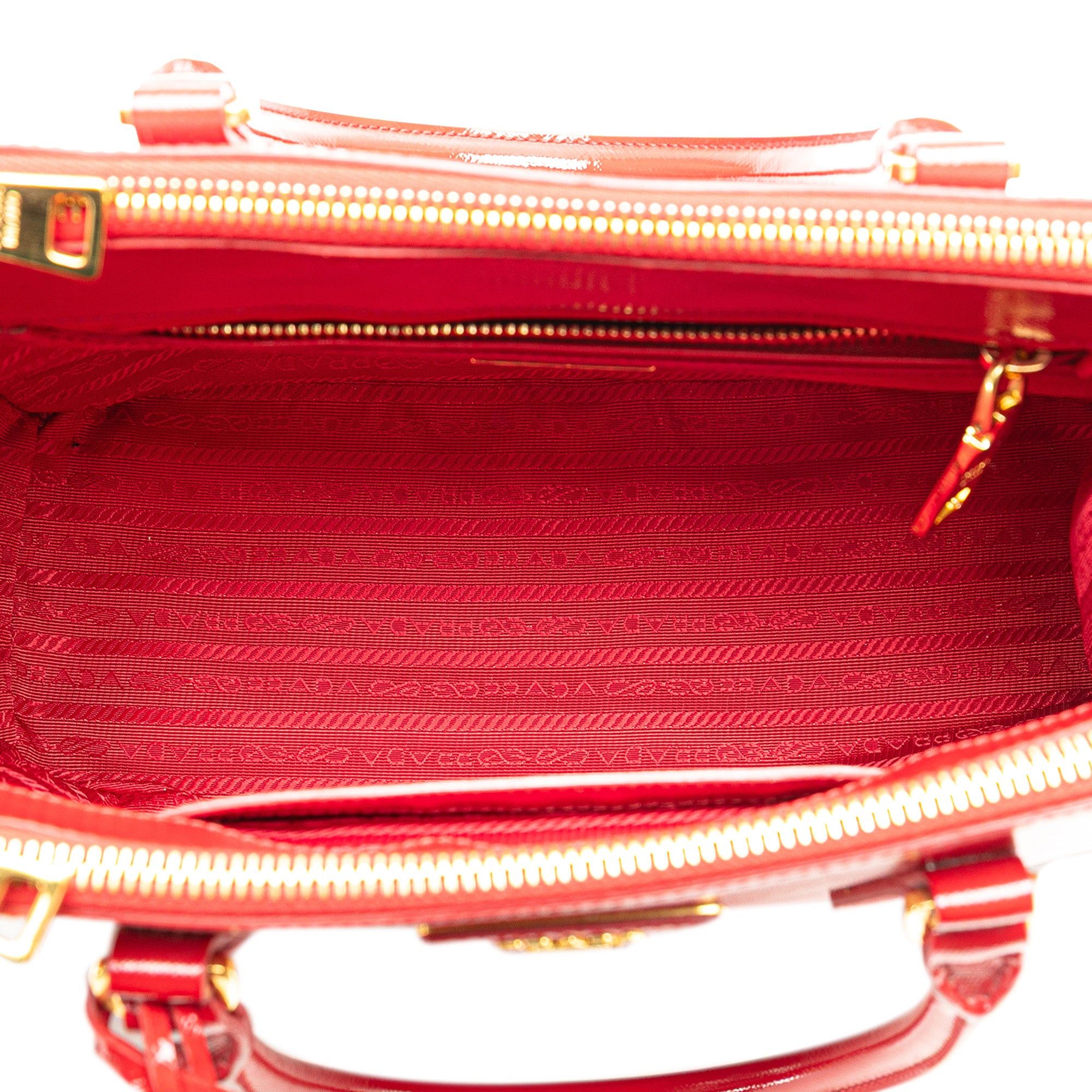 Prada Prada Small Saffiano Vernice Galleria Double Zip Satchel Red Size ONE SIZE - 4 Thumbnail