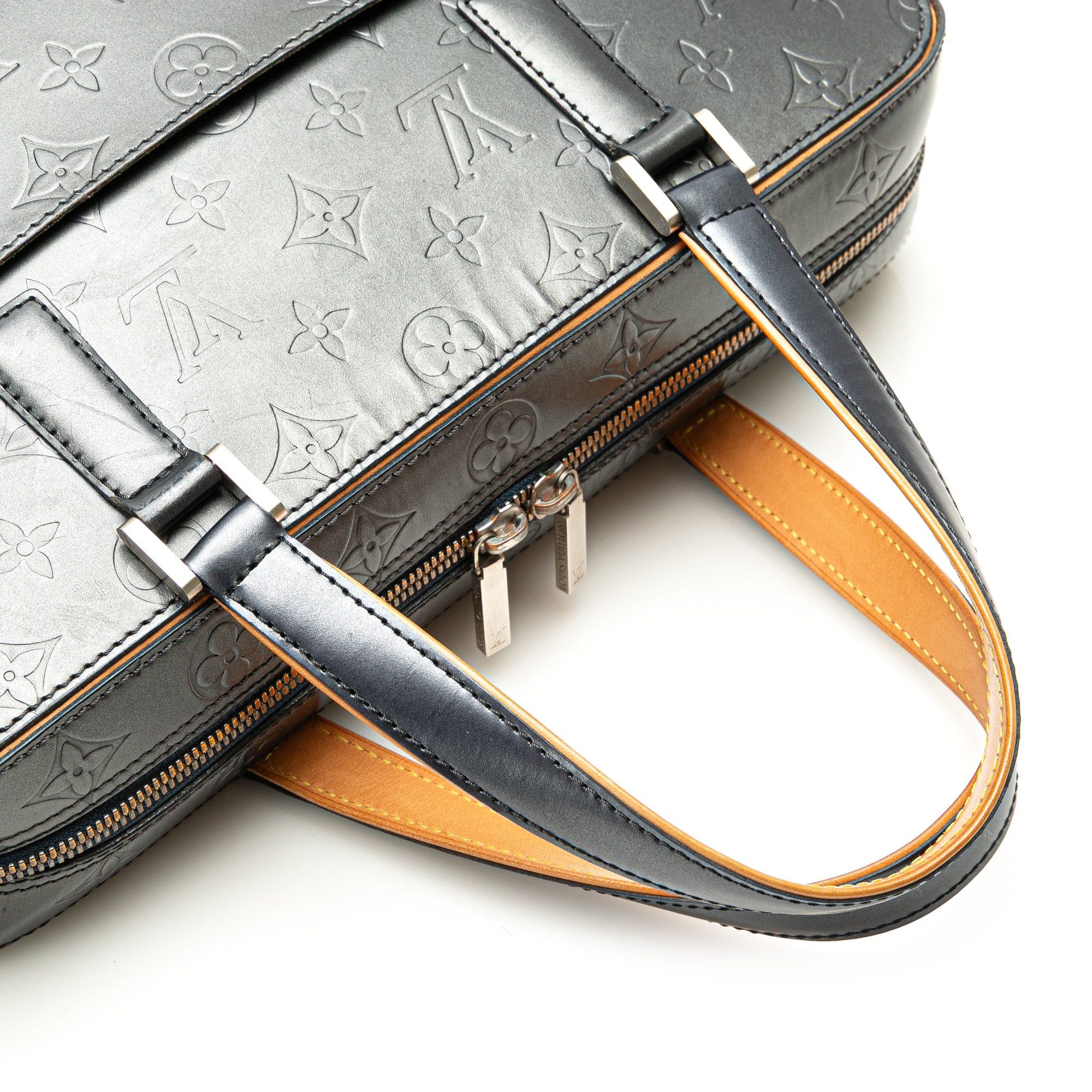 Louis Vuitton Louis Vuitton Monogram Mat Malden Gray Size ONE SIZE - 10 Thumbnail