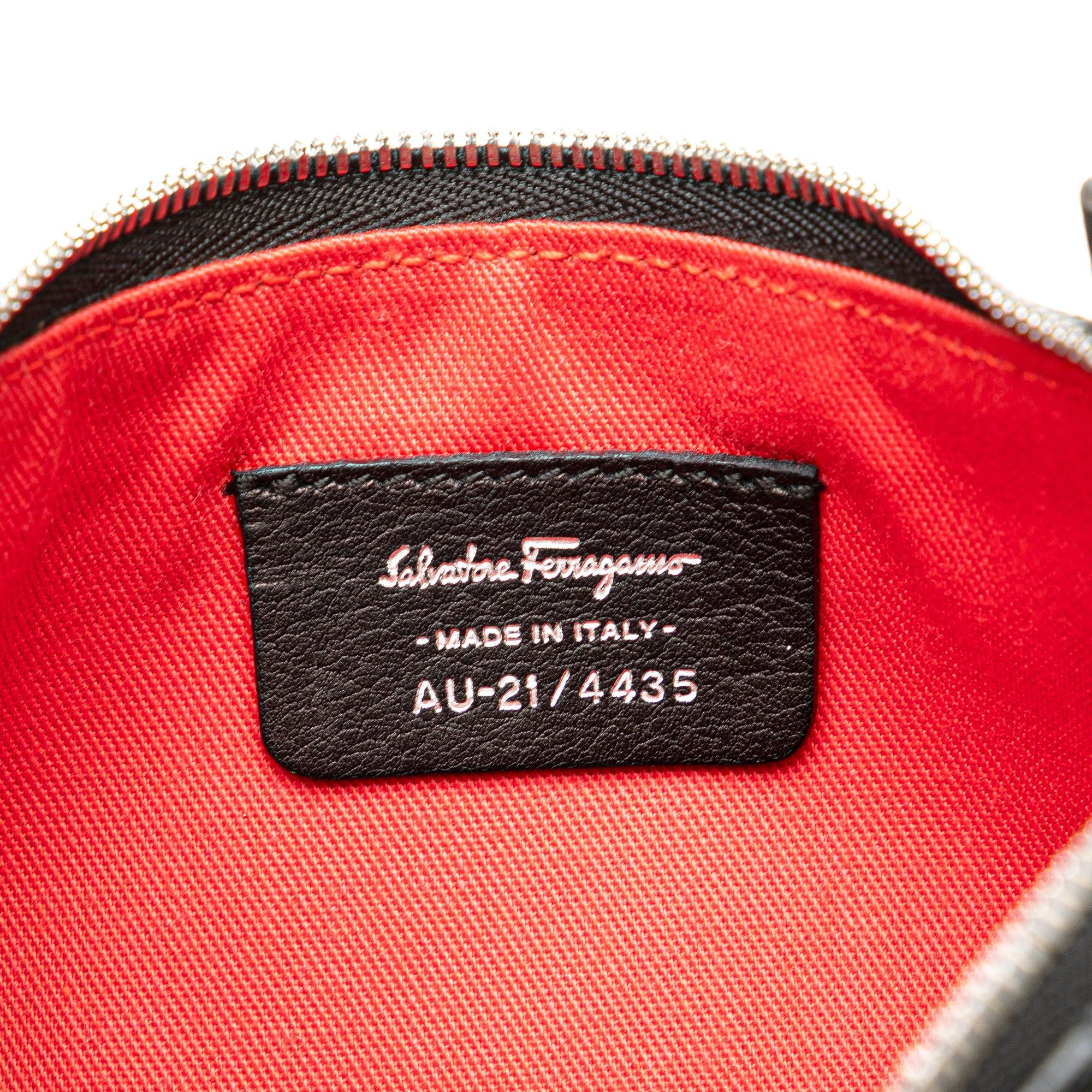 Salvatore Ferragamo Ferragamo Gancini Embossed Leather Shoulder Bag Black Size ONE SIZE - 5 Thumbnail