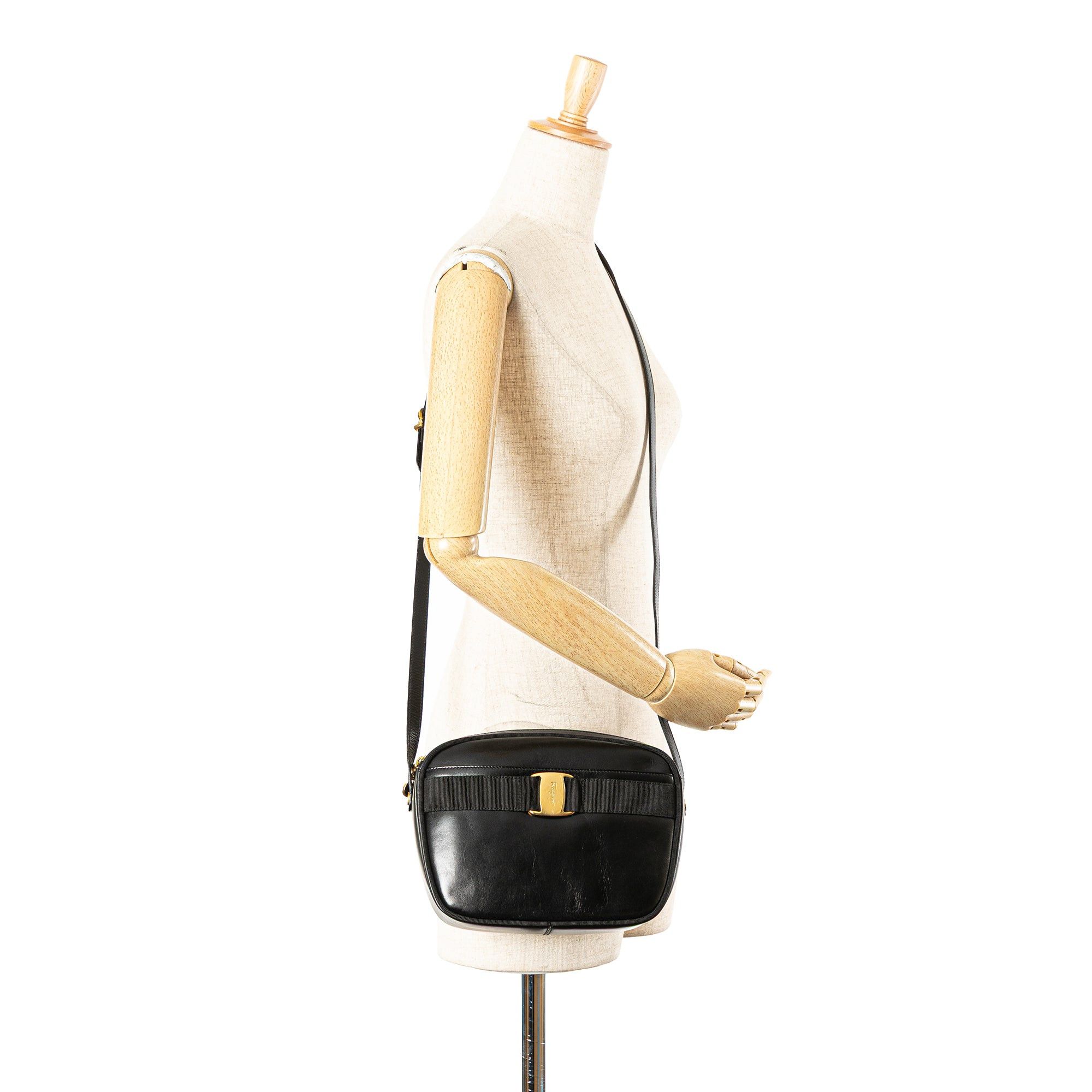 Salvatore Ferragamo Ferragamo Vara Calfskin Crossbody Black Size ONE SIZE - 12 Thumbnail