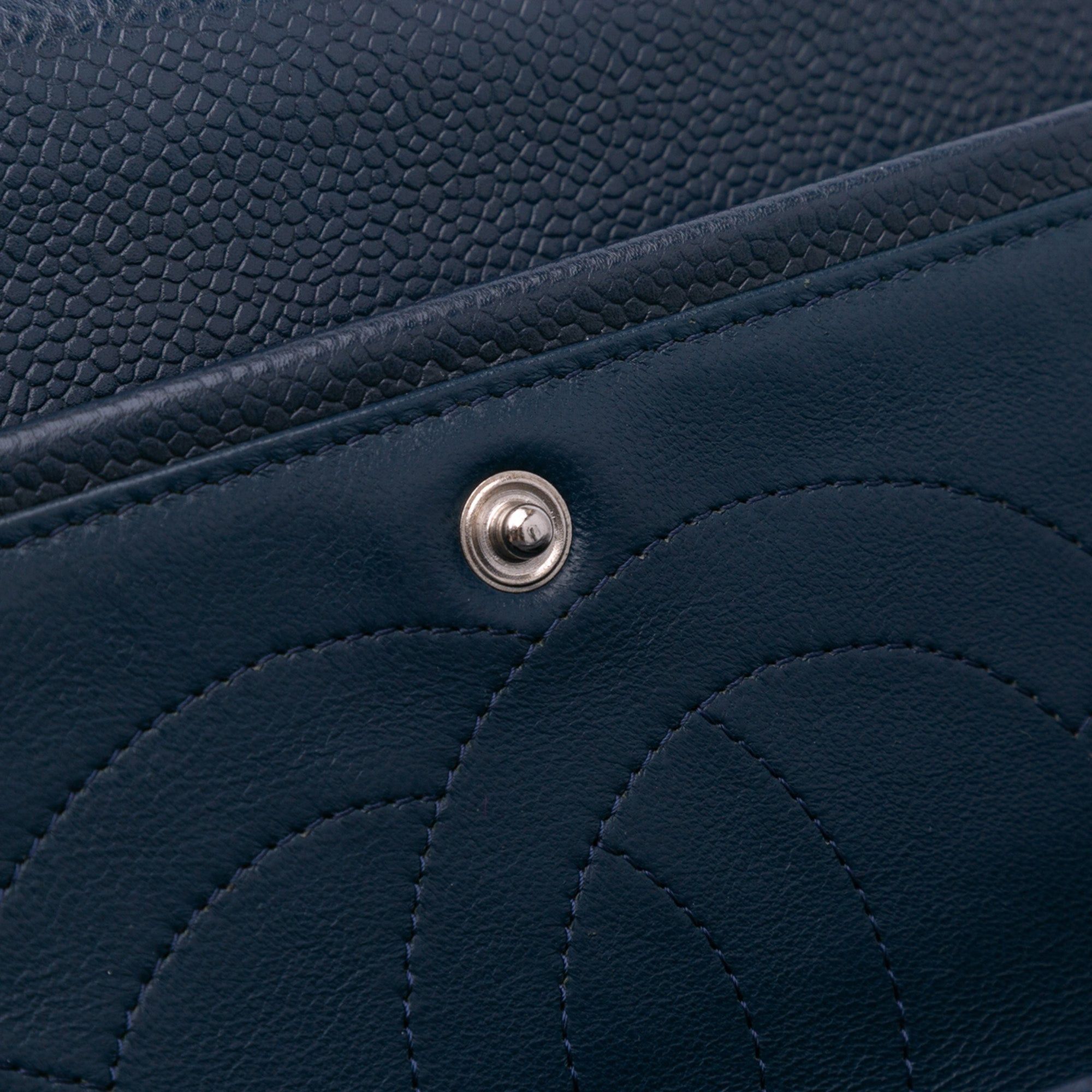 Chanel Chanel Jumbo Classic Caviar Double Flap Blue Size ONE SIZE - 11 Thumbnail