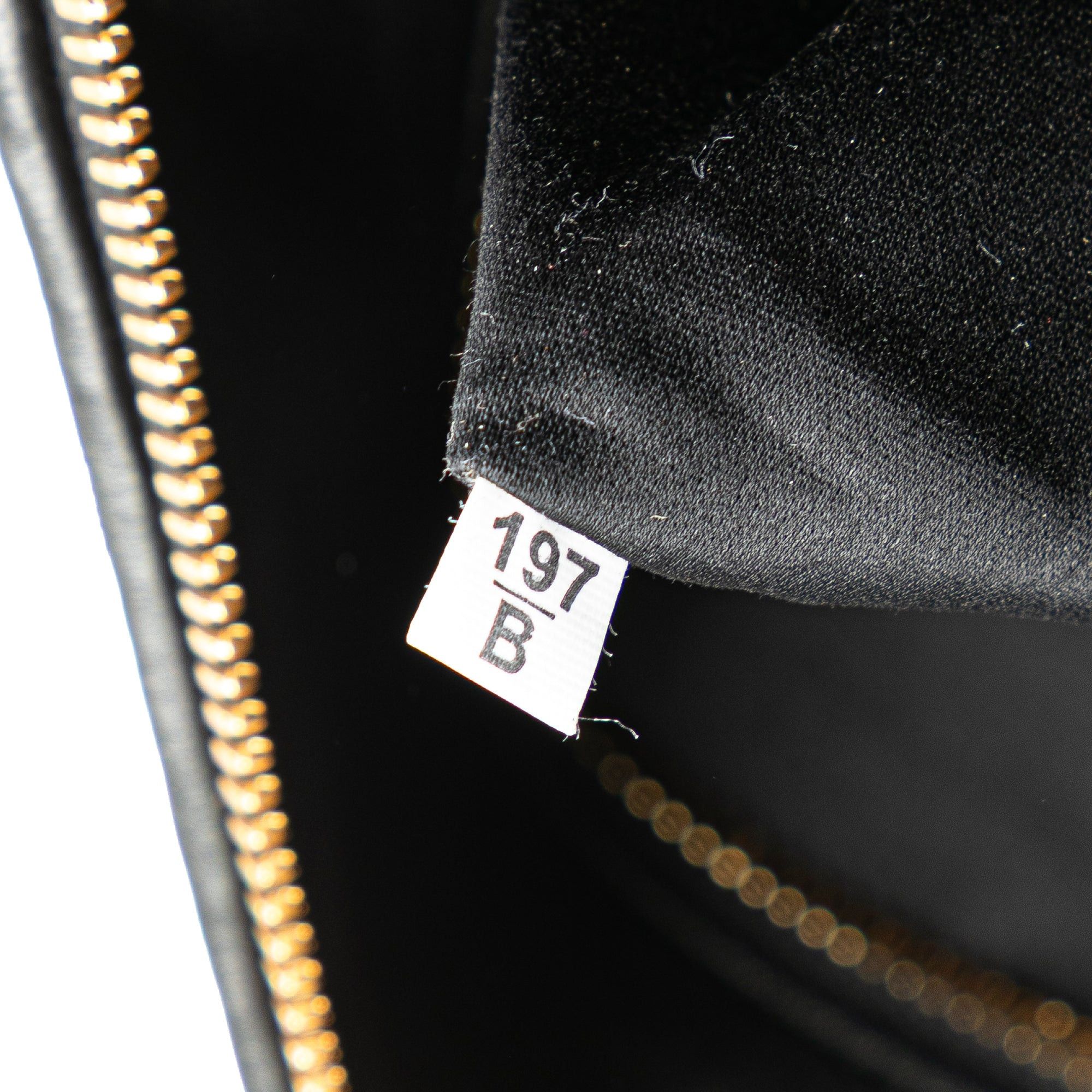 Miu Miu Miu Miu Matelasse Nappa Zip Satchel Black Size ONE SIZE - 7 Thumbnail