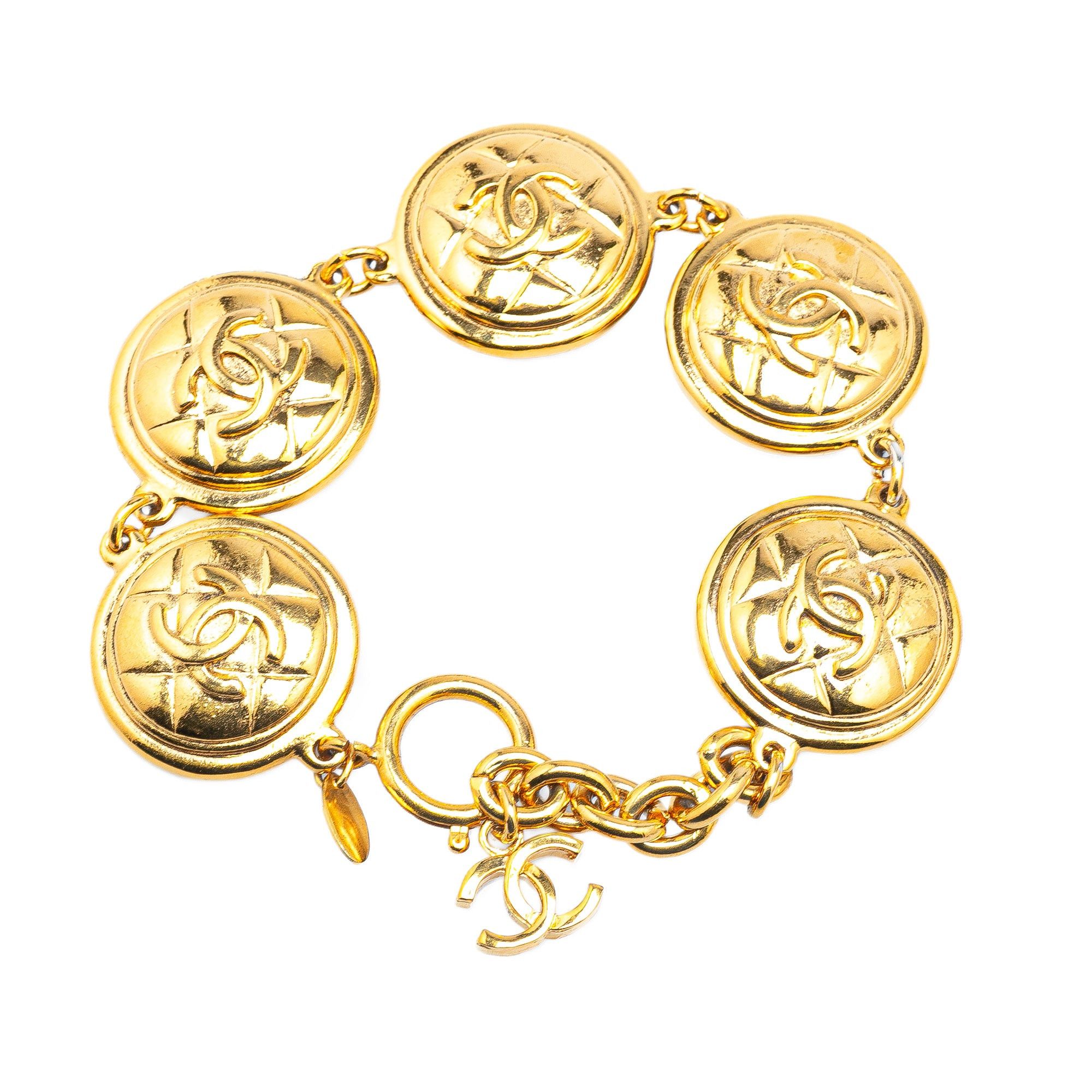 Chanel Chanel Gold Plated CC Quilted Medallion Bracelet Gold Size ONE SIZE - 3 Thumbnail