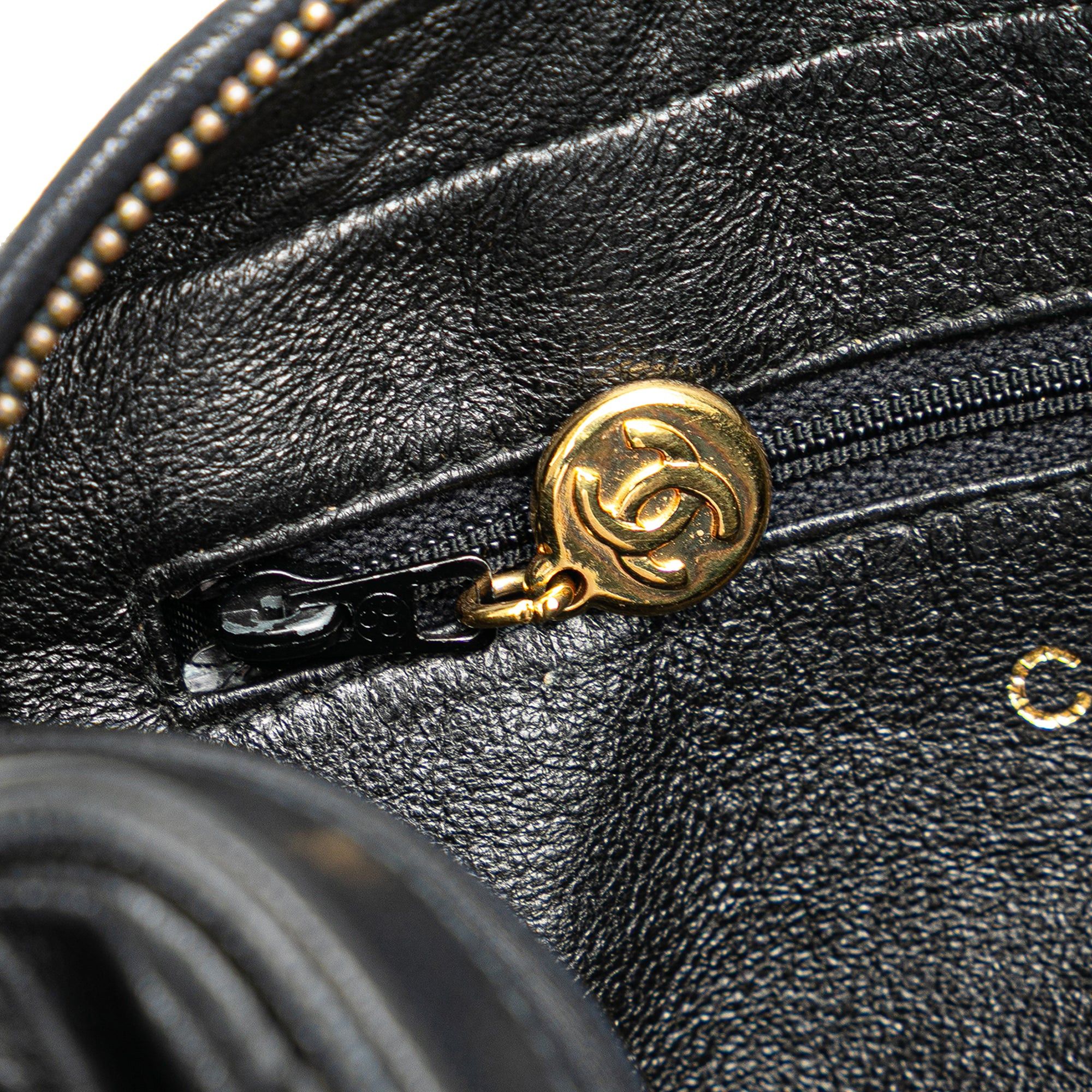 Chanel Chanel Mini CC Lambskin Tassel Camera Bag Black Size ONE SIZE - 8 Thumbnail