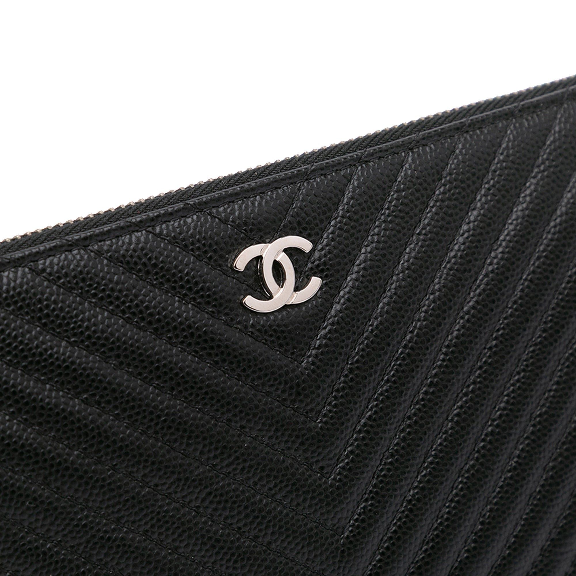 Chanel Chanel CC Chevron Caviar Pouch Black Size ONE SIZE - 10 Thumbnail