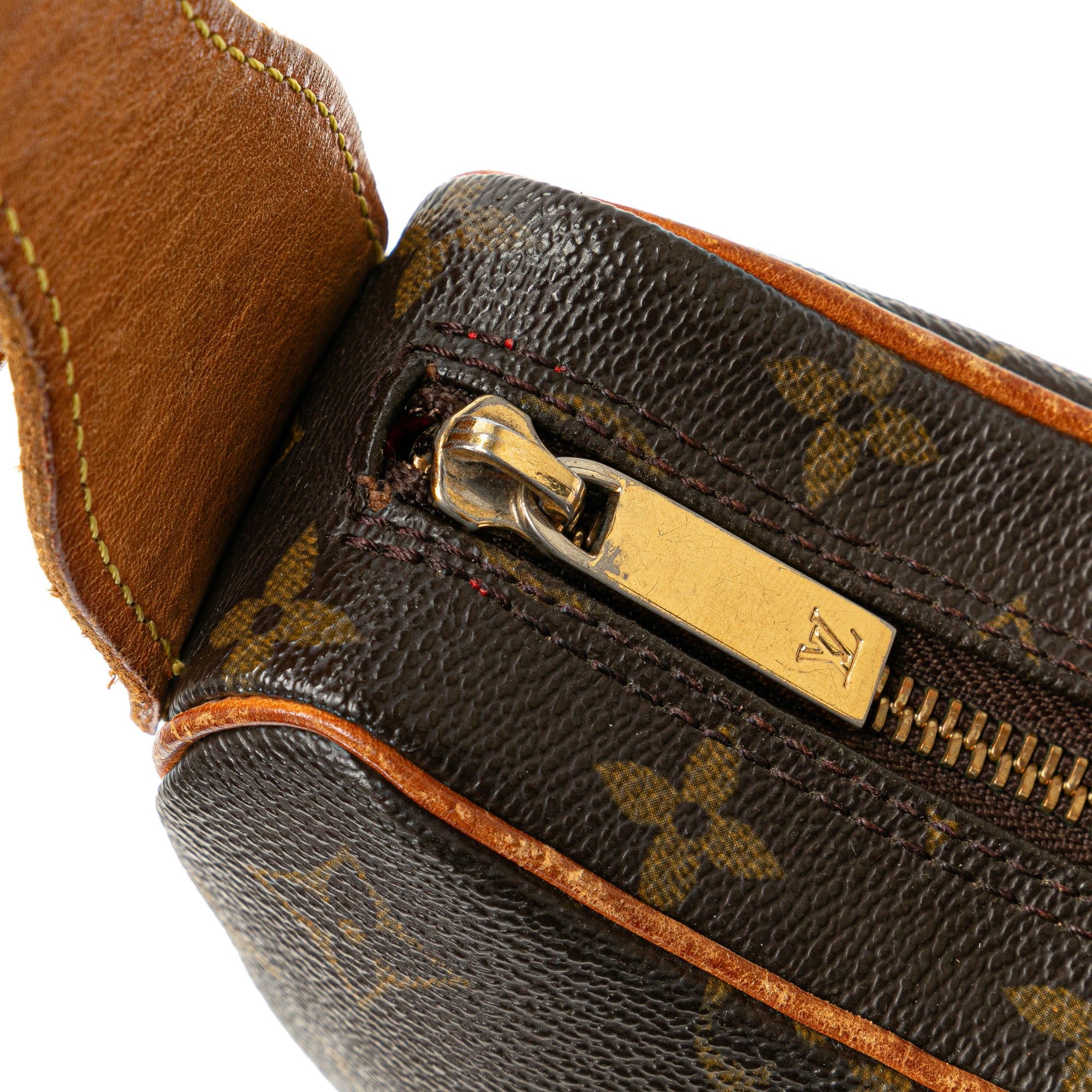 Louis Vuitton Louis Vuitton Monogram Croissant MM Brown Size ONE SIZE - 8 Thumbnail