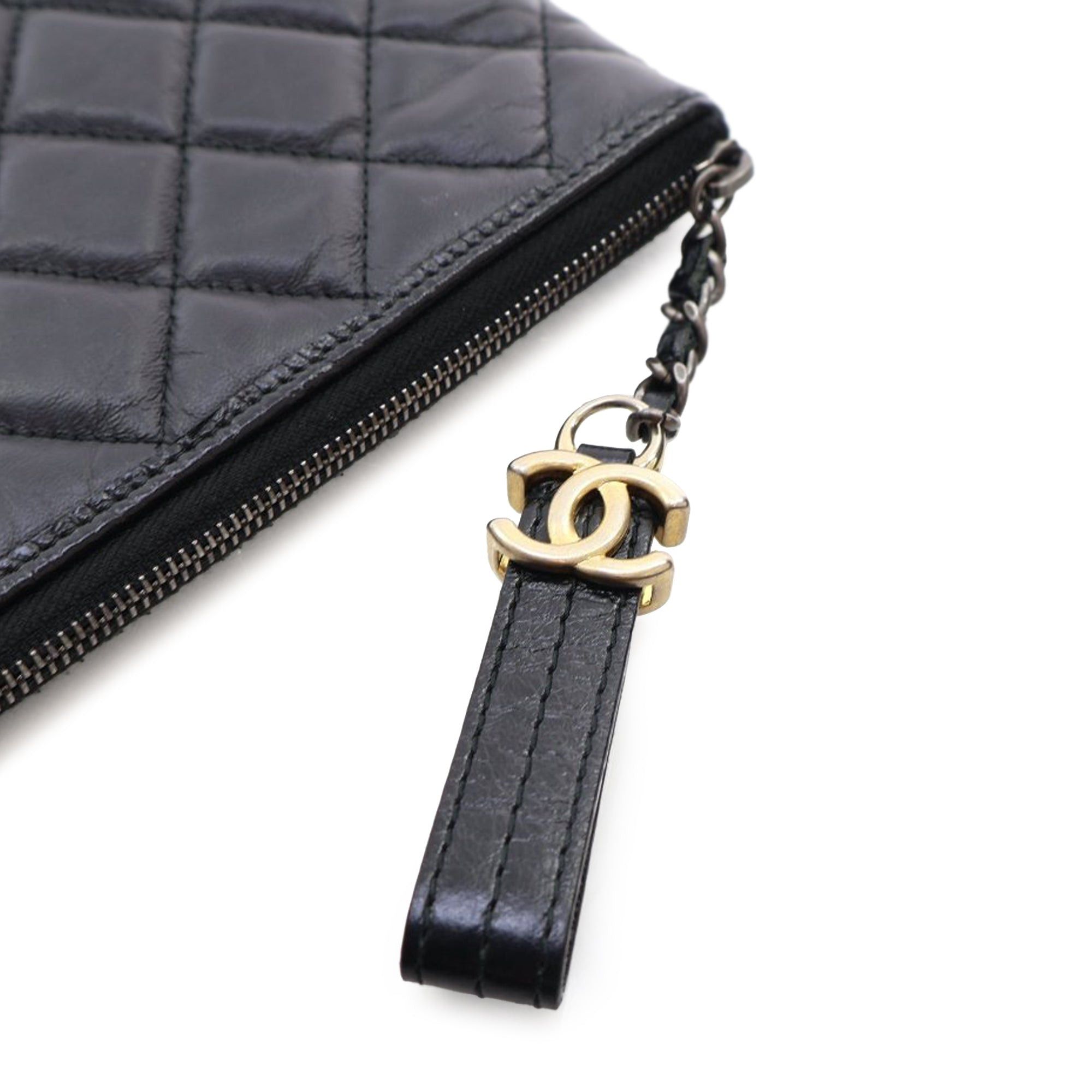 Chanel Chanel Medium Aged Calfskin Gabrielle O Case Clutch Black Size ONE SIZE - 6 Thumbnail