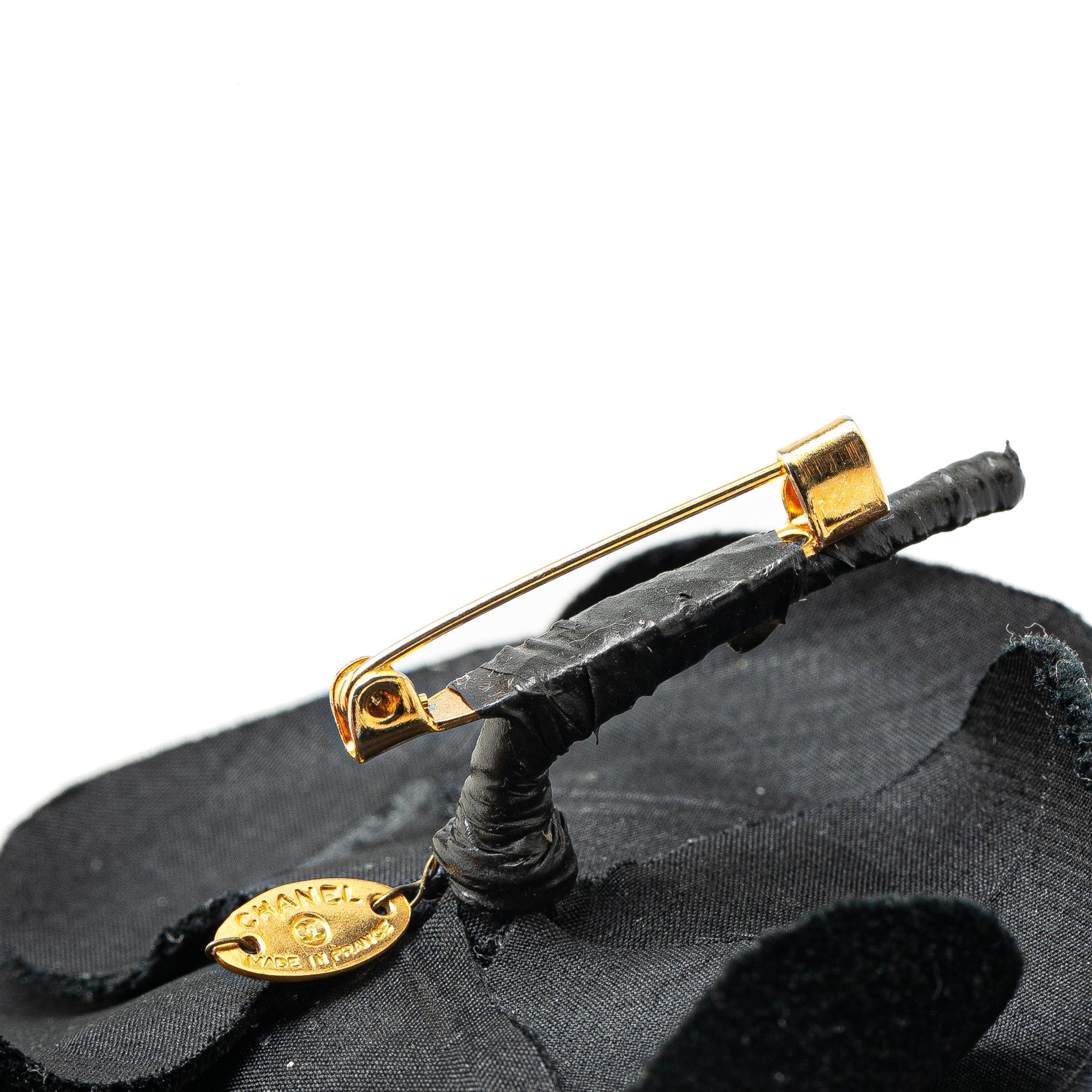 Chanel Chanel Velvet Camellia Brooch Black Size ONE SIZE - 4 Thumbnail