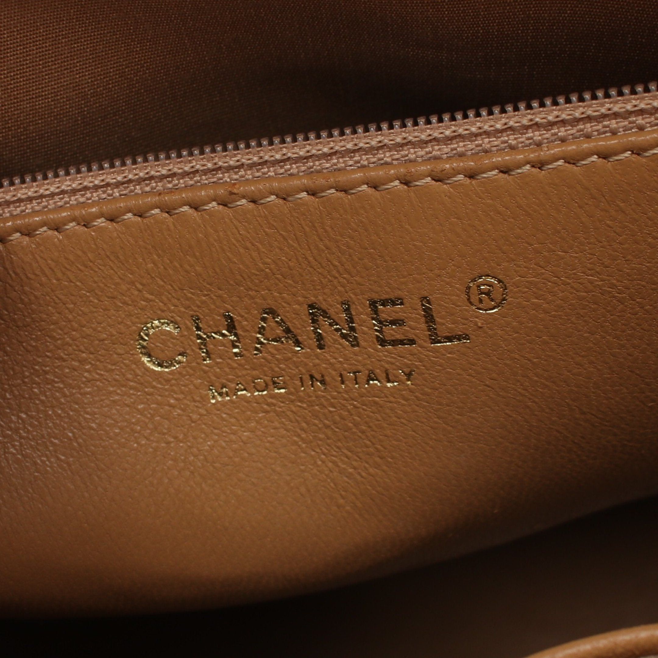 Chanel Chanel Reissue Tote Handbag Bag Caviar Skin Beige Gold Hardware Size ONE SIZE - 4 Thumbnail