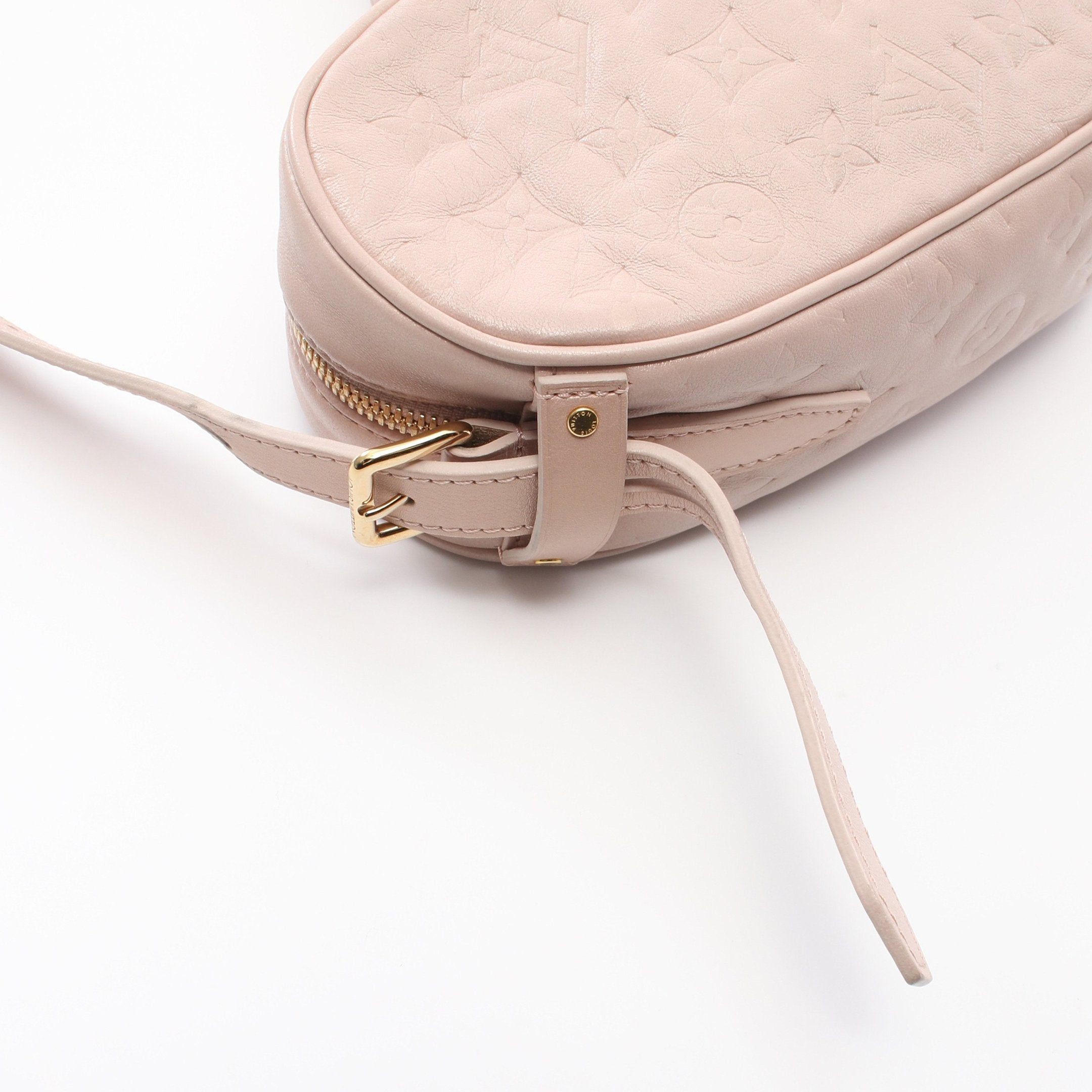 Louis Vuitton Louis Vuitton Sack Cool Fallin Love Monogram Shoulder Bag Leather Light Pink Size ONE SIZE - 5 Thumbnail