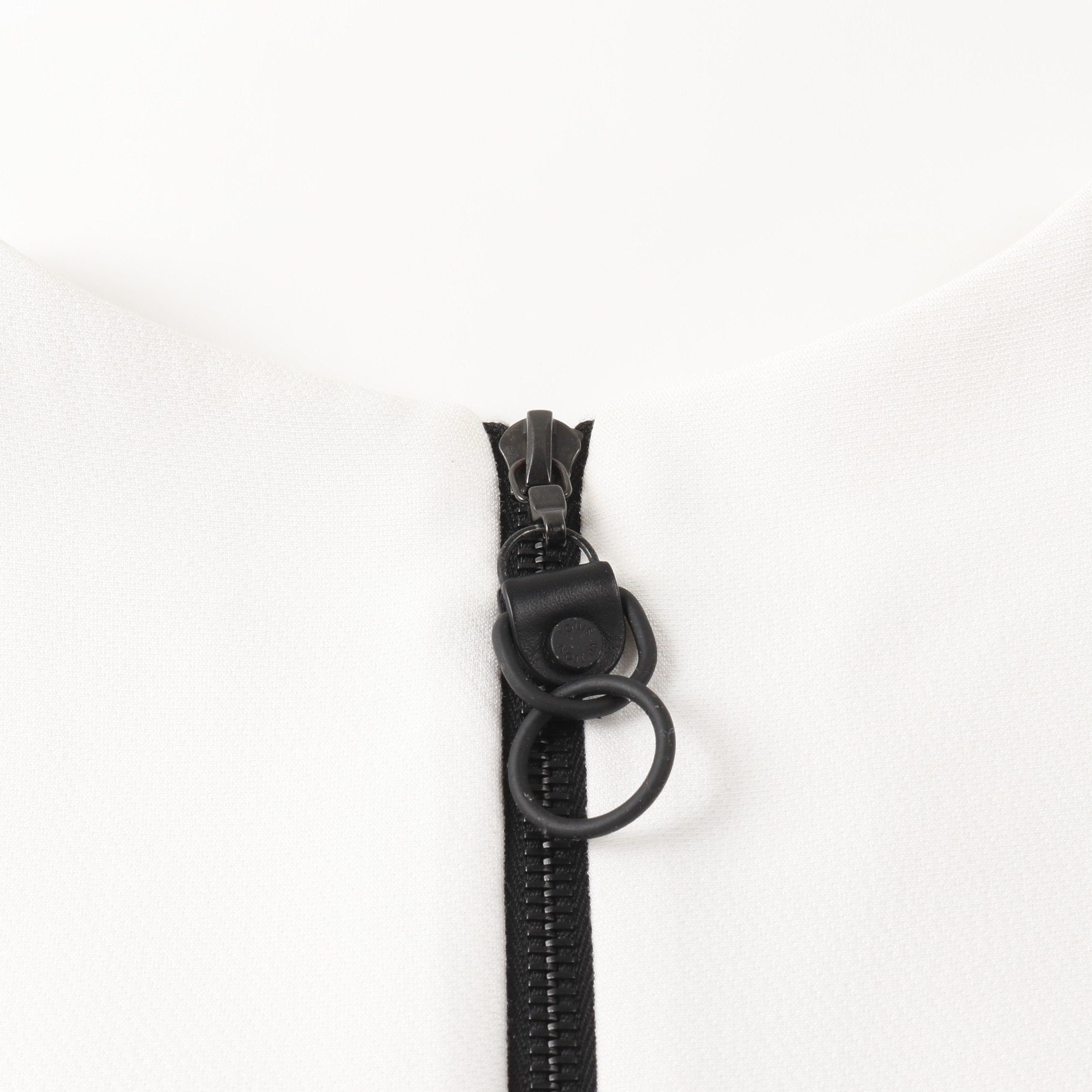 Louis Vuitton Louis Vuitton One Piece No Sleeve Frill Rayon Silk White Size ONE SIZE - 6 Thumbnail