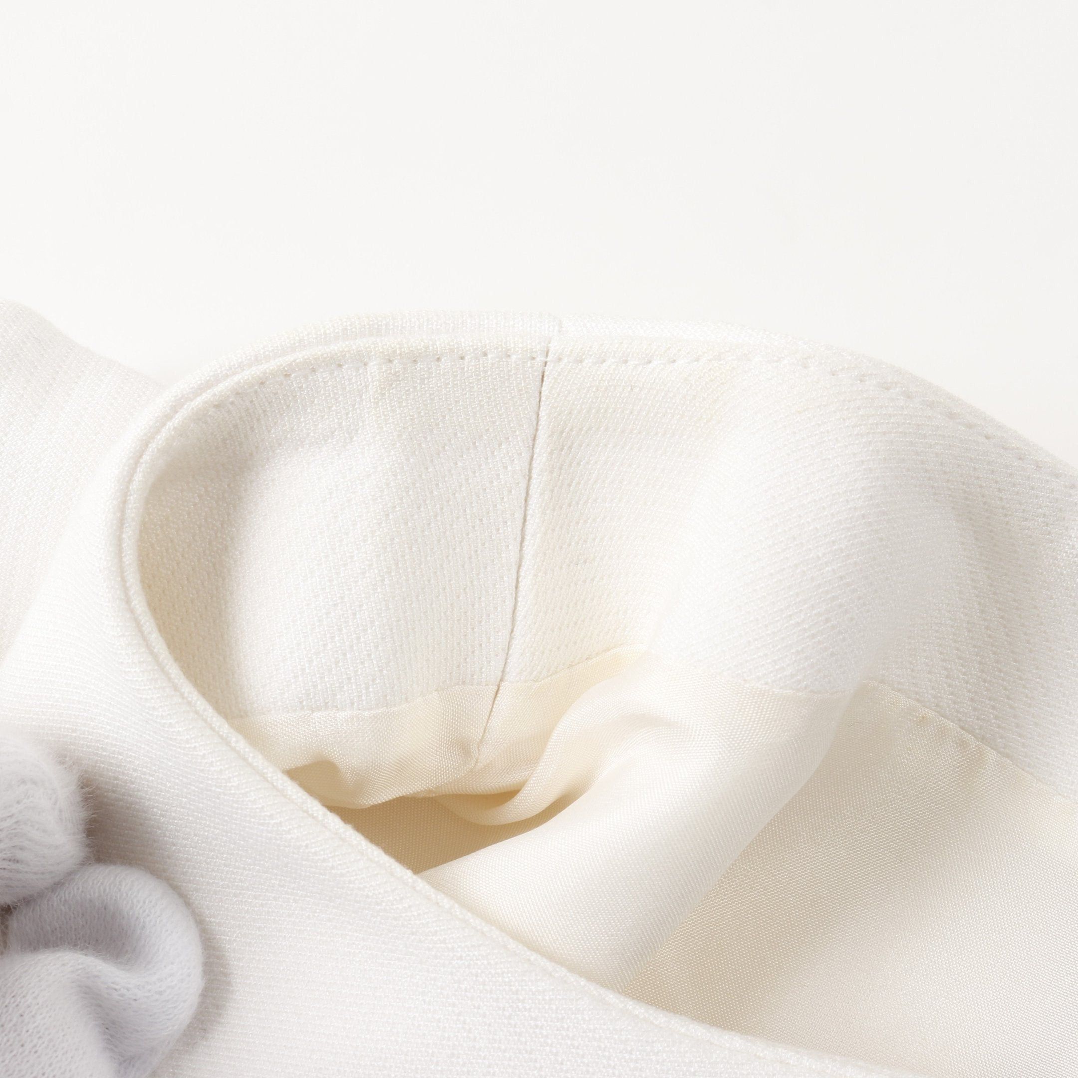Louis Vuitton Louis Vuitton One Piece No Sleeve Frill Rayon Silk White Size ONE SIZE - 7 Thumbnail