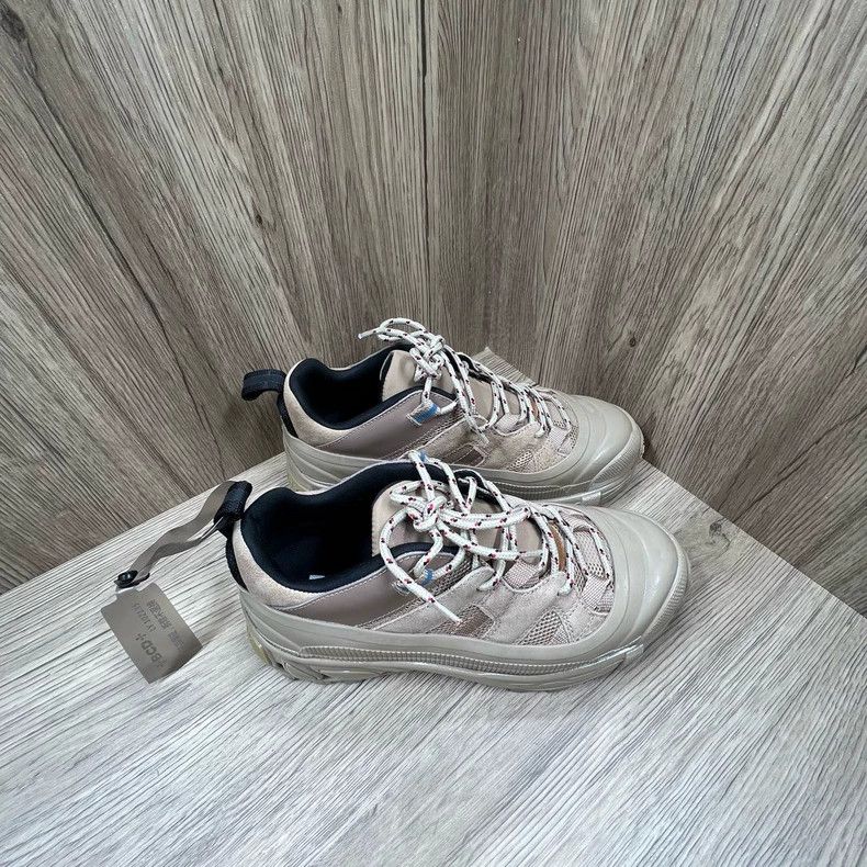 Burberry Burberry Khaki Mountain Dad Shoes Size 35.5 Size US 5.5 / EU 38 - 3 Thumbnail
