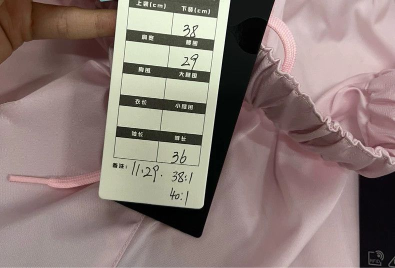 Prada Prada Pink Logo Shorts in Size 38 Size US 38 / EU 54 - 7 Thumbnail