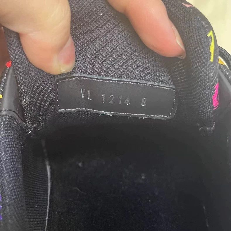Louis Vuitton Louis Vuitton Black Low-top Lace-up Sneakers Size US 8 / EU 41 - 4 Thumbnail