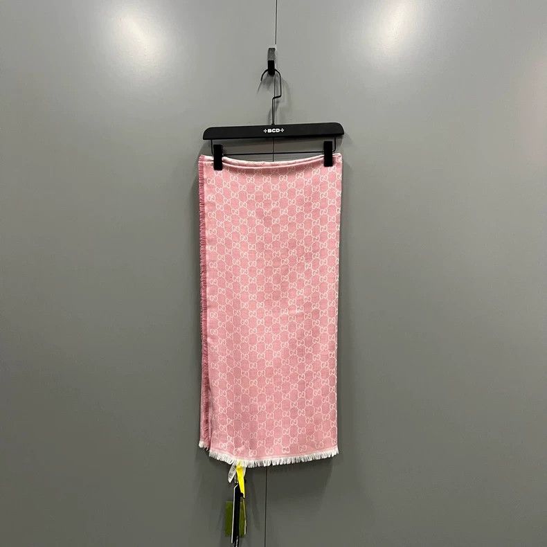 Gucci Gucci Pink GG Patterned Scarf Size ONE SIZE - 3 Thumbnail