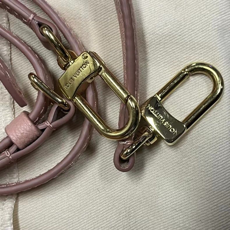 Louis Vuitton Louis Vuitton Pink Adjustable Shoulder Bag Size ONE SIZE - 6 Thumbnail