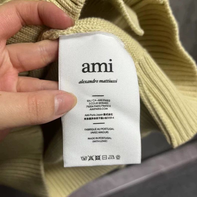 AMI Beige V-neck Button-up Long Sleeve Knit Sweater Size US M / EU 48-50 / 2 - 4 Thumbnail