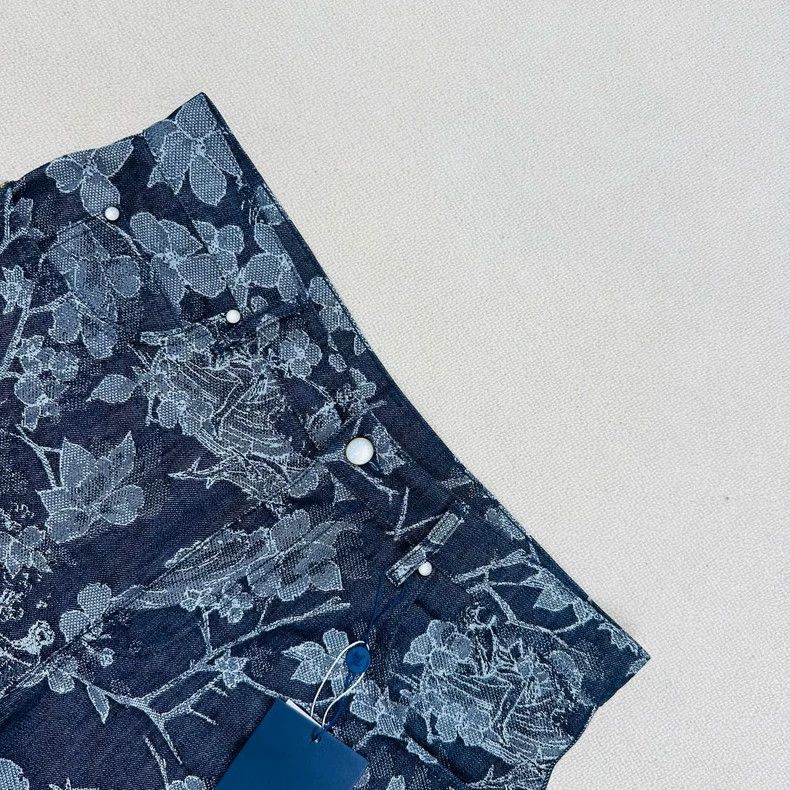 Louis Vuitton Louis Vuitton Floral Denim Shorts Size 34 Size US 34 / EU 50 - 4 Thumbnail