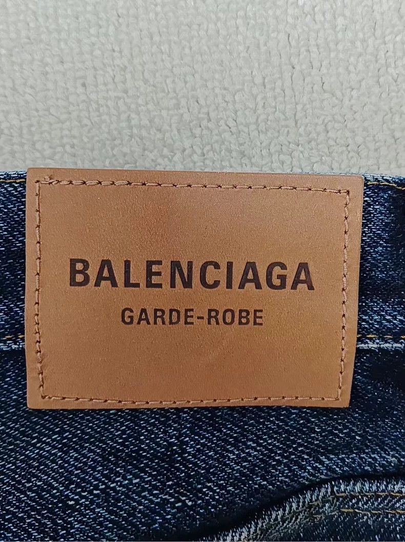 Balenciaga Balenciaga Garde-robe23SS Distressed Denim Pants Size US 29 - 3 Thumbnail