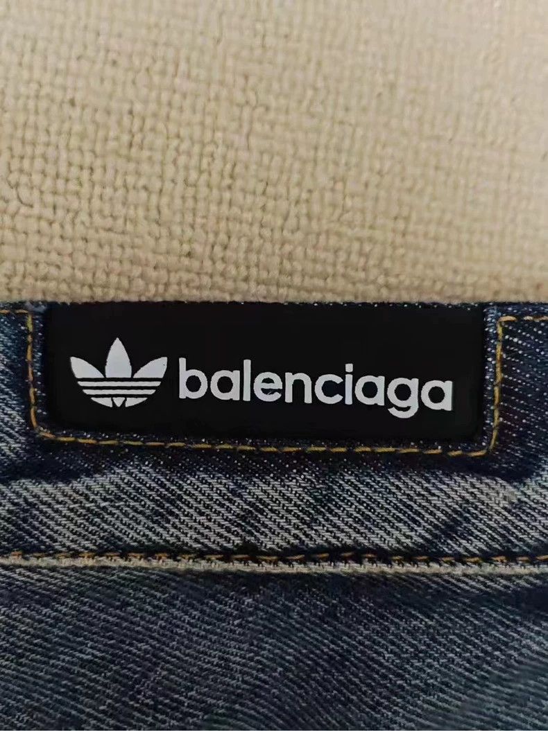 Balenciaga Balenciaga x Adidas Baggy Denim Pants Size US 26 / EU 42 - 3 Thumbnail