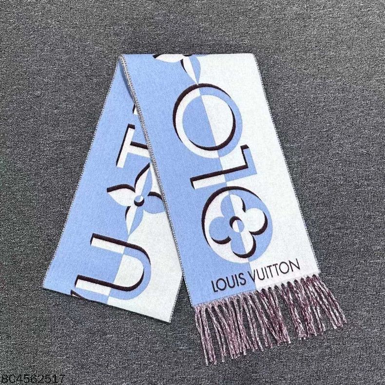 Louis Vuitton Louis Vuitton Reversible Logo Scarf Size ONE SIZE - 4 Thumbnail