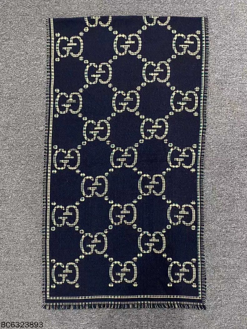 Gucci Gucci Double-Sided Wool Scarf in Check Pattern Size ONE SIZE - 5 Thumbnail