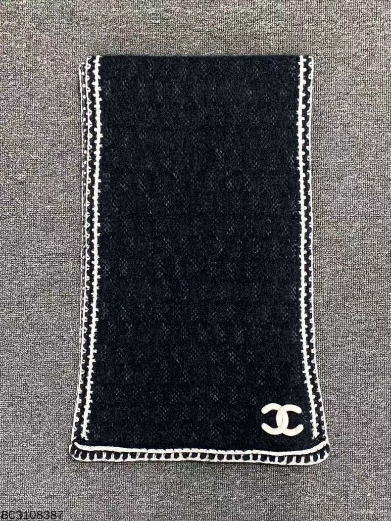 Chanel Cashmere Knit Scarf and Hat Set Size ONE SIZE - 8 Thumbnail