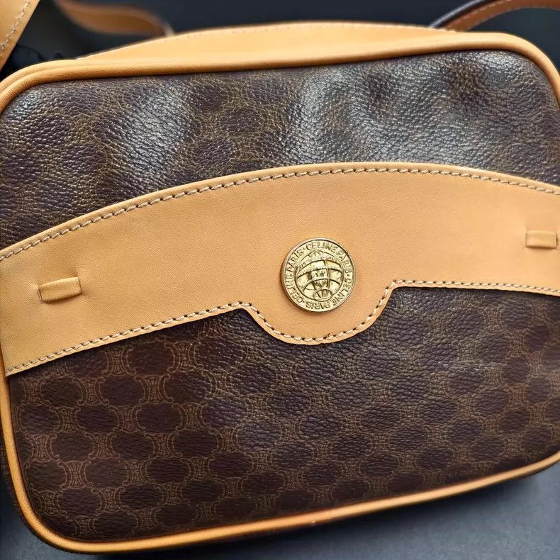 Celine Celine Logo Camera Bag with Dust Bag Size ONE SIZE - 3 Thumbnail