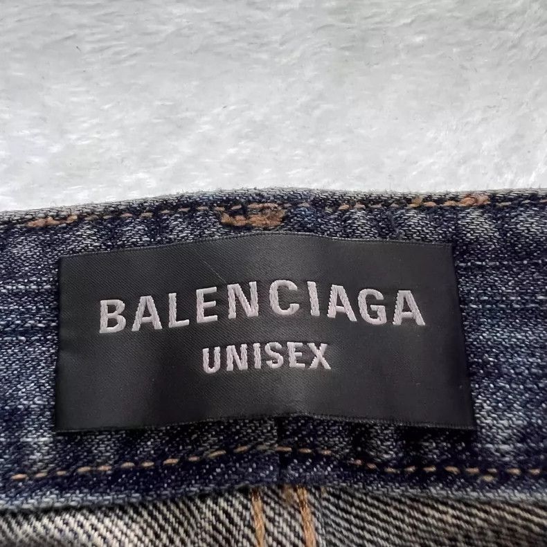 Balenciaga Balenciaga Vintage Blue Distressed Denim Pants Size US 34 / EU 50 - 5 Thumbnail