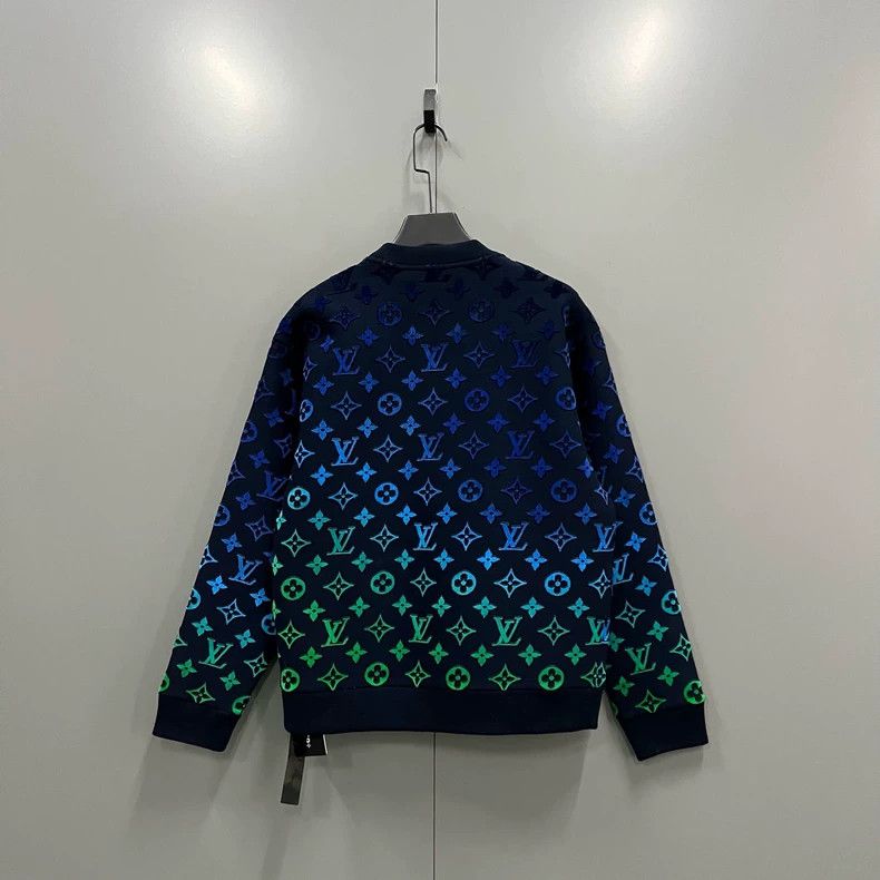 Louis Vuitton Louis Vuitton Gradient Logo Sweatshirt M Size Size US M / EU 48-50 / 2 - 3 Thumbnail