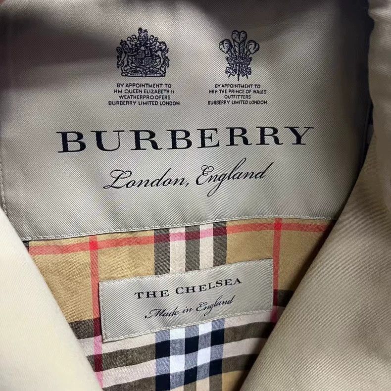 Burberry Burberry Beige Double-Breasted Long Coat Size US S / EU 44-46 / 1 - 3 Thumbnail