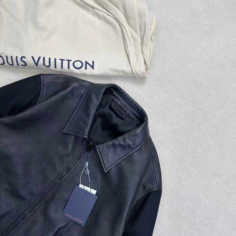 Louis Vuitton Louis Vuitton Embossed Leather Jacket Size 50 Size US L / EU 52-54 / 3 - 5 Thumbnail