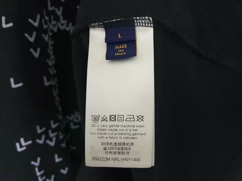 Louis Vuitton Louis Vuitton Black Logo Embroidered Short Sleeve Shirt Size US L / EU 52-54 / 3 - 2 Thumbnail