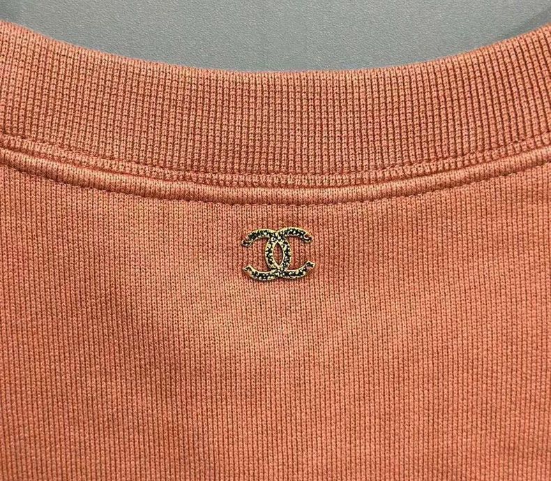 Chanel Chanel Pink Short Sleeve T-shirt with Design Size US XS / EU 42 / 0 - 4 Thumbnail