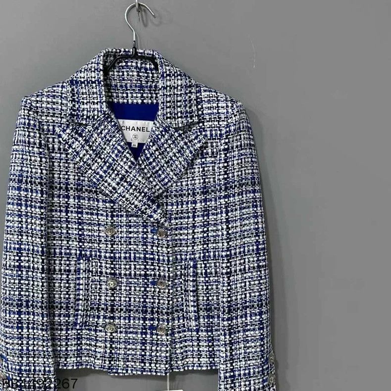 Chanel Blue and White Double-Breasted Chanel Jacket Size US XS / EU 42 / 0 - 2 Thumbnail