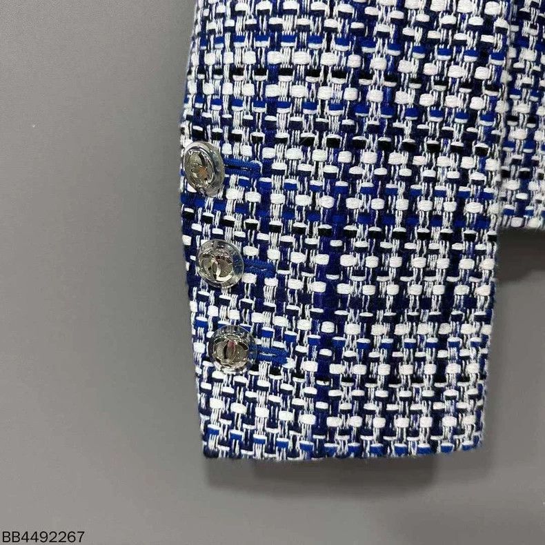 Chanel Blue and White Double-Breasted Chanel Jacket Size US XS / EU 42 / 0 - 5 Thumbnail