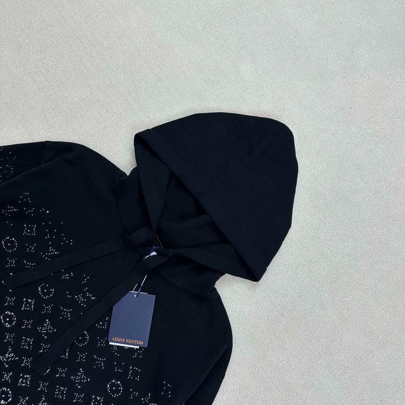 Louis Vuitton Louis Vuitton Gradient Logo Hooded Sweater Size US L / EU 52-54 / 3 - 2 Thumbnail