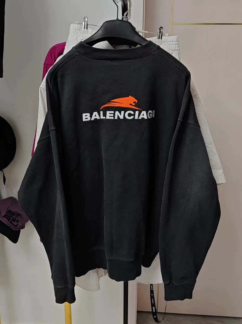 Balenciaga Balenciaga Black Embroidered Logo Sweatshirt Size US M / EU 48-50 / 2 - 2 Thumbnail