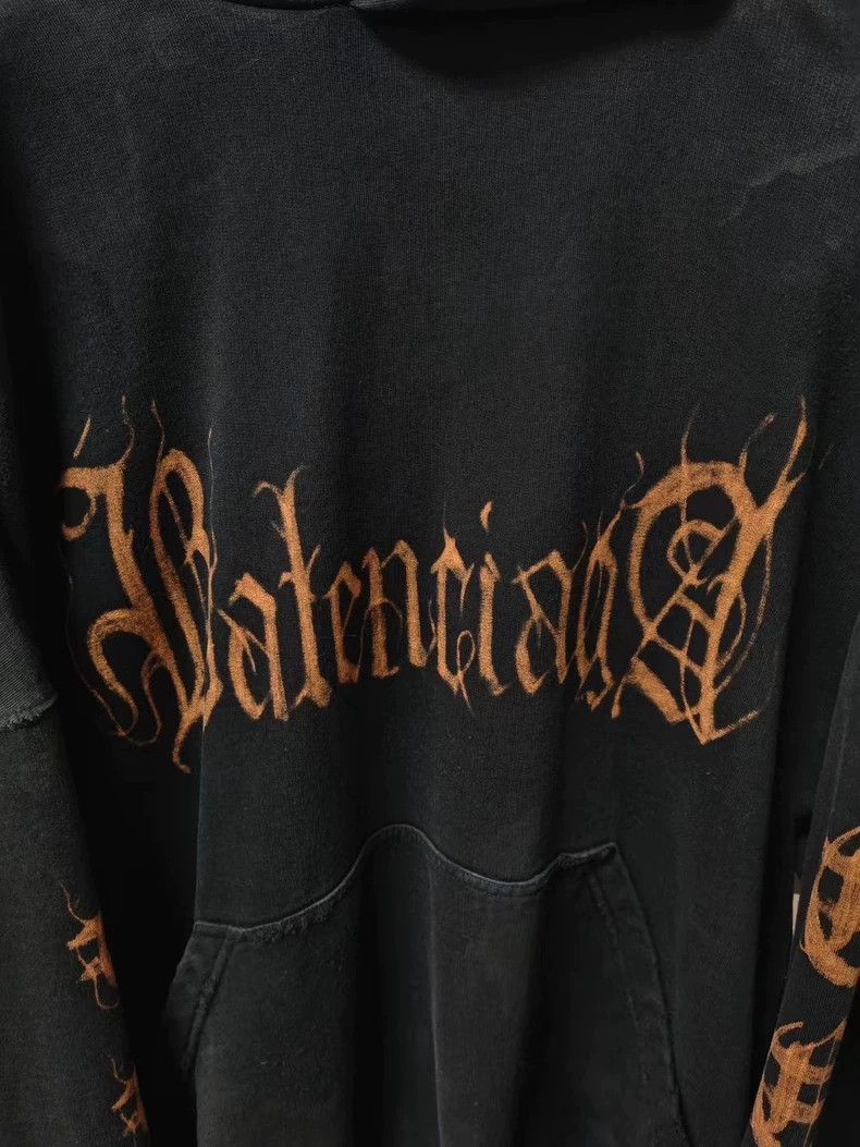 Balenciaga Balenciaga Black Hoodie with Distressed Design Size US M / EU 48-50 / 2 - 4 Thumbnail