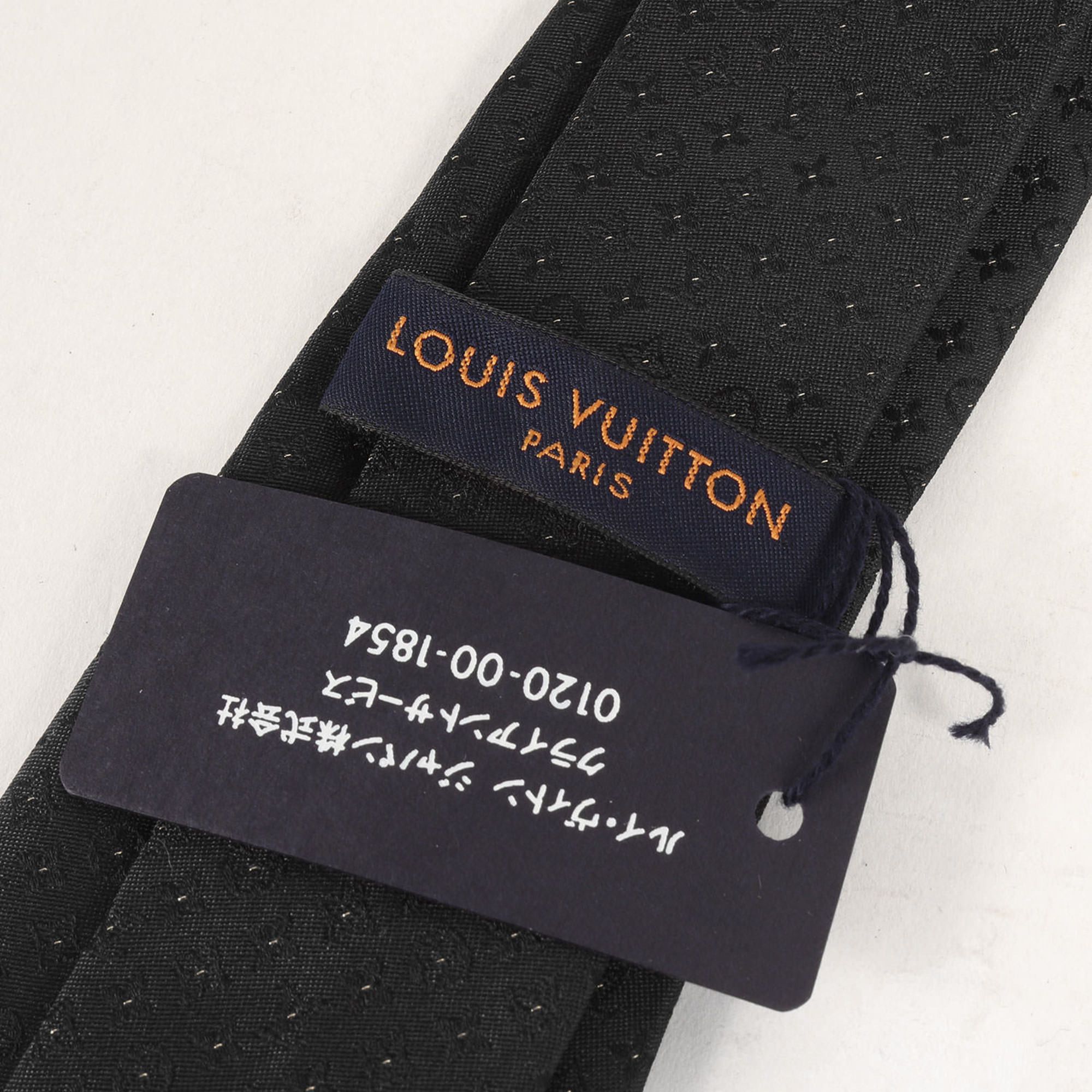 Louis Vuitton Louis Vuitton Tie 24K Gold Thread Monogram Silk (M75294) Black Size ONE SIZE - 3 Thumbnail