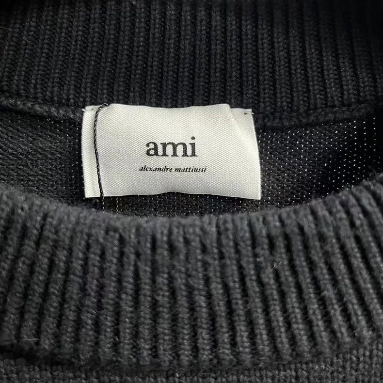 AMI Black Sweater with Heart Pattern and Round Neck Size US L / EU 52-54 / 3 - 3 Thumbnail